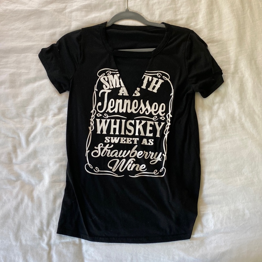 Smooth as Tennessee whiskey t-shirt sz small